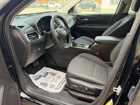 Used 2024 Chevrolet Equinox LT AWD/4WD image 3