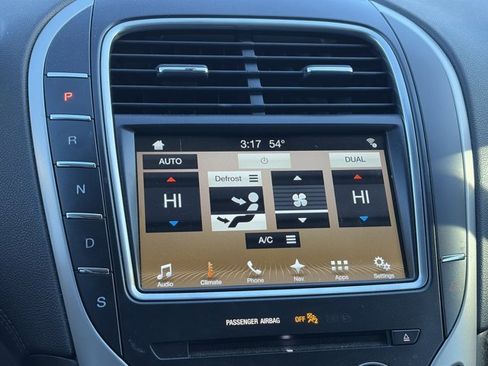 Used 2017 Lincoln MKX Select w/ Select Plus Package image 24