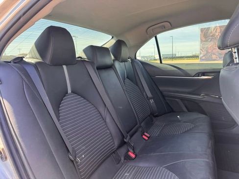 Used 2019 Toyota Camry SE FWD image 23