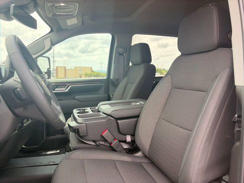 Used 2026 Chevrolet Silverado 2500 LT w/ Safety Package AWD/4WD image 16