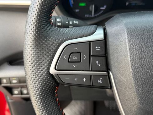 Used 2024 Toyota Sienna XSE image 14