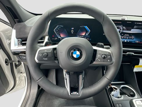 New 2026 BMW X2 xDrive28i w/ M Sport Package AWD/4WD image 8