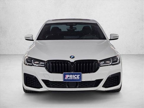 Used 2021 BMW M550i xDrive w/ Executive Package AWD/4WD image 2