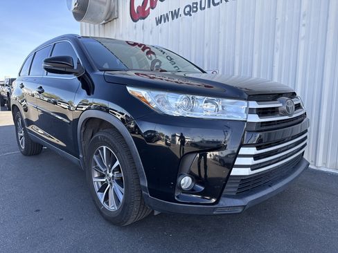 Used 2019 Toyota Highlander XLE image 25