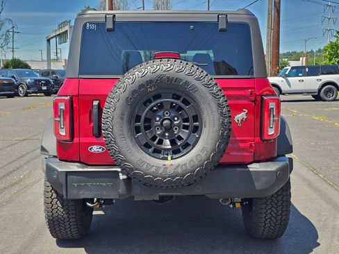 New 2026 Ford Bronco Outer Banks w/ Sasquatch Package AWD/4WD image 4