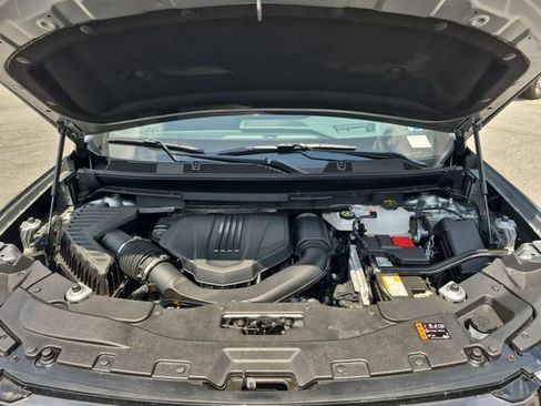 Certified 2026 GMC Acadia AT4 w/ Luxury Package AWD/4WD image 20