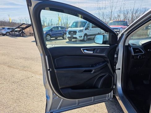 Used 2024 Ford Edge SEL AWD/4WD image 17
