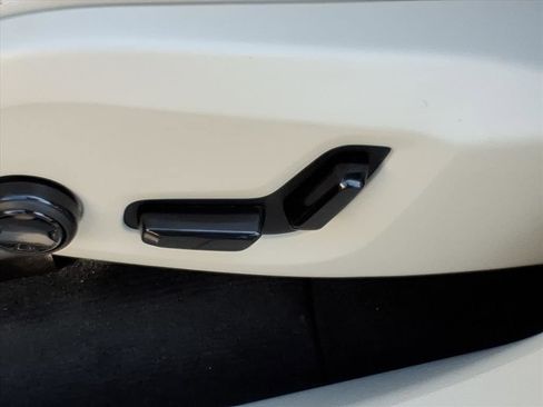 New 2026 Volvo XC60 B5 Ultra w/ Protection Package Premier image 14