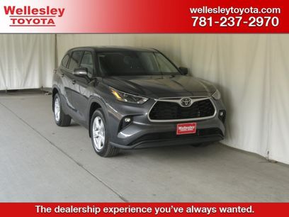 Certified 2023 Toyota Highlander LE
