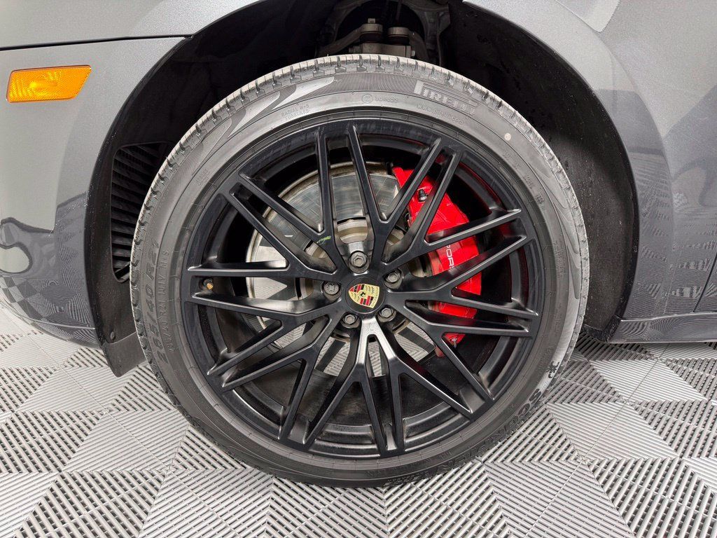 Certified 2023 Porsche Macan GTS AWD/4WD image 15