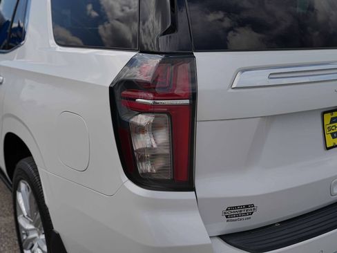 Used 2022 Chevrolet Tahoe High Country AWD/4WD image 9