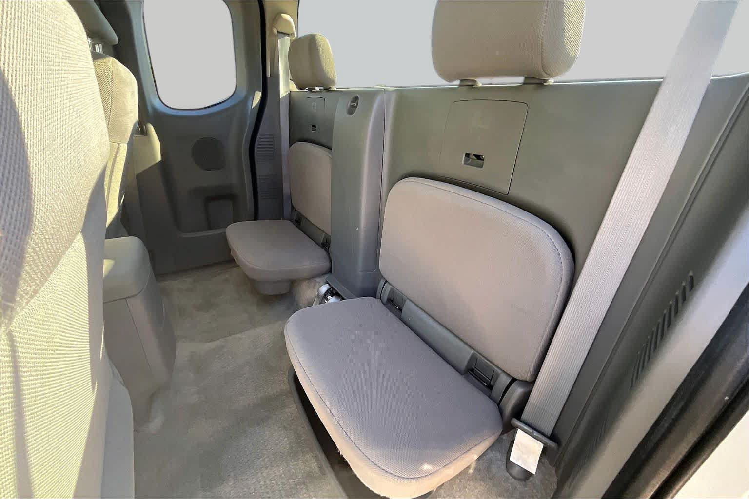 Used 2016 Nissan Frontier S RWD image 17