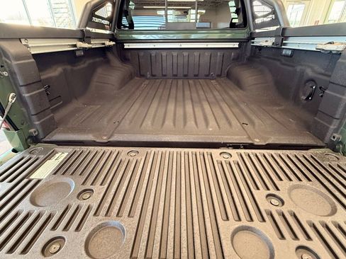 Used 2022 Nissan Frontier PRO-4X image 12