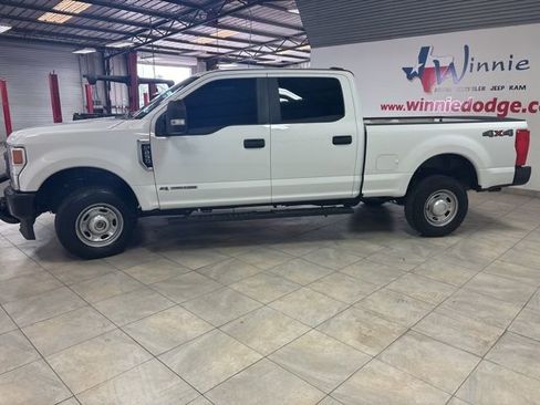 Used 2020 Ford F250 XL w/ Power Equipment Group AWD/4WD image 2