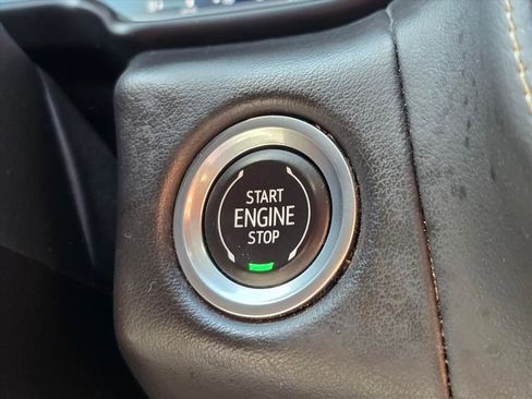 Used 2023 Chevrolet Suburban Premier image 18