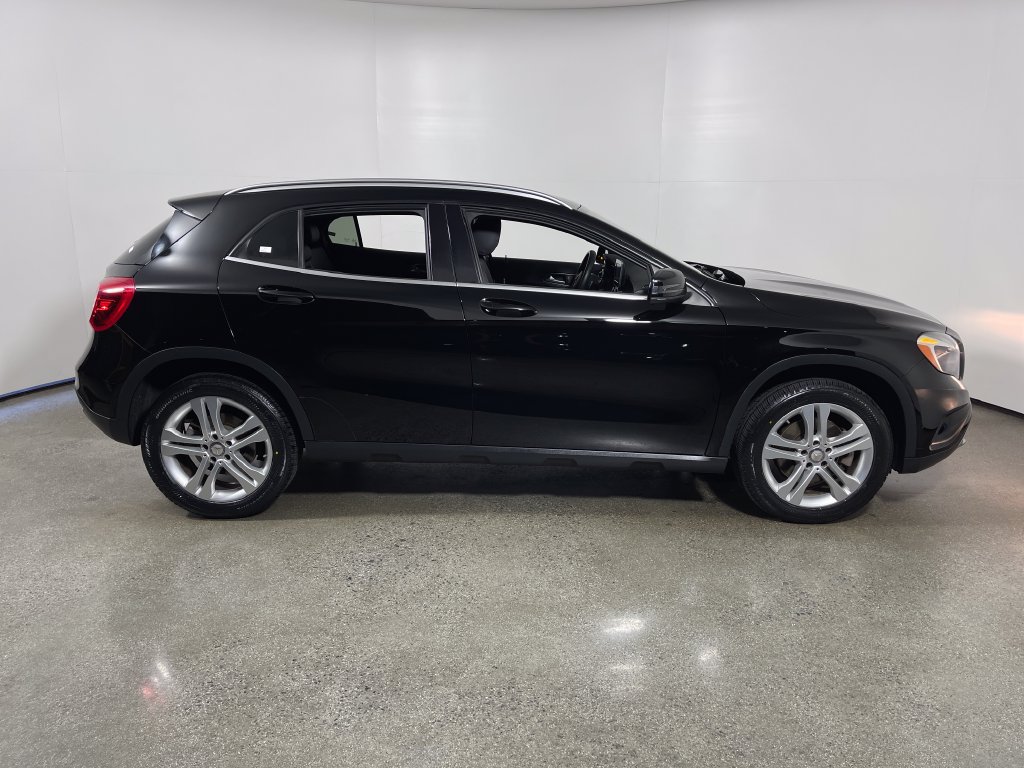 Used 2017 Mercedes-Benz GLA 250 image 2