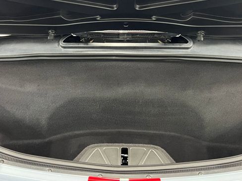 Used 2021 Chevrolet Corvette Stingray Premium Conv w/ Z51 Performance Package image 17