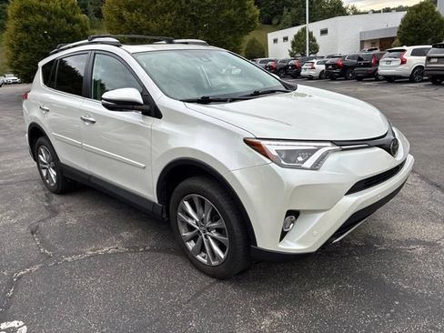 Used 2017 Toyota RAV4 Limited w/ Advanced Technology Package AWD/4WD image 7