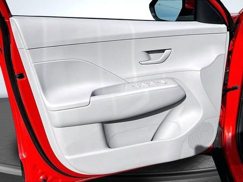 Used 2024 Hyundai Kona SEL image 20