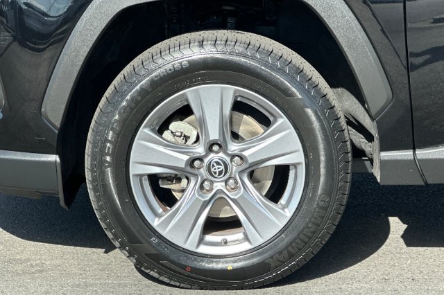 Certified 2022 Toyota RAV4 XLE AWD/4WD image 31