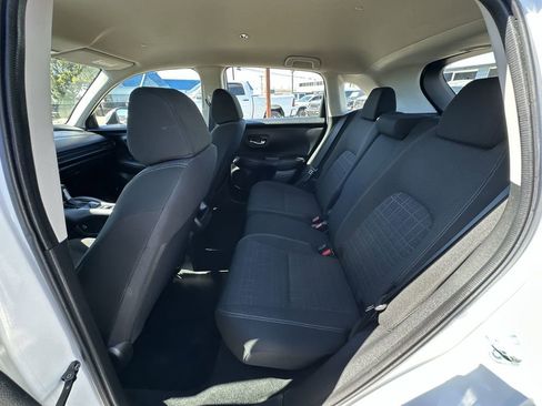 Certified 2023 Honda HR-V LX image 31