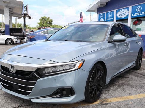 Used 2021 Honda Accord Touring image 9