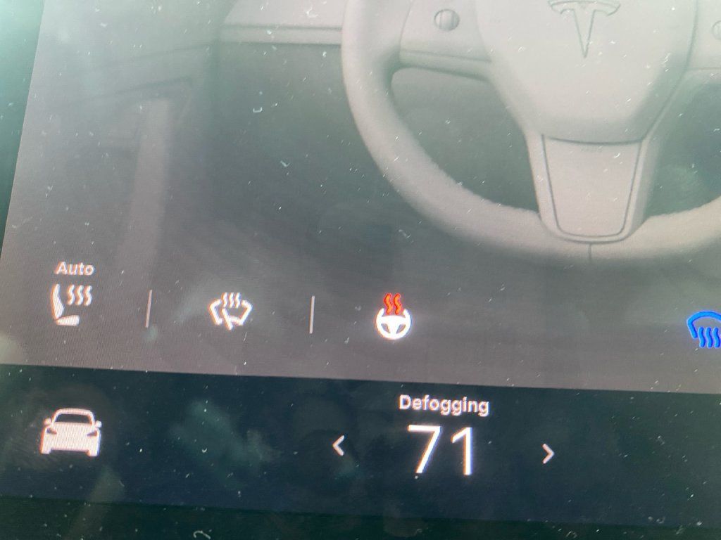Used 2023 Tesla Model 3 Standard Range RWD image 18