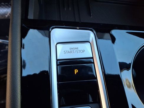 New 2026 Volkswagen Atlas Cross Sport SE image 31