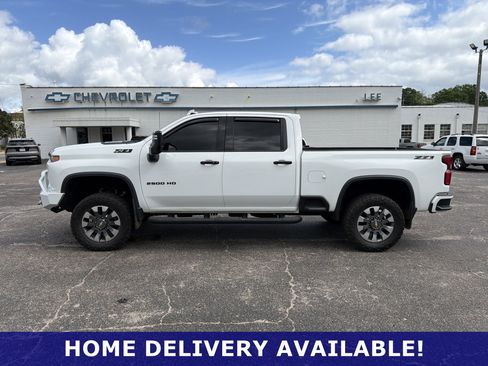 Used 2022 Chevrolet Silverado 2500 LTZ w/ LTZ Plus Package AWD/4WD image 7