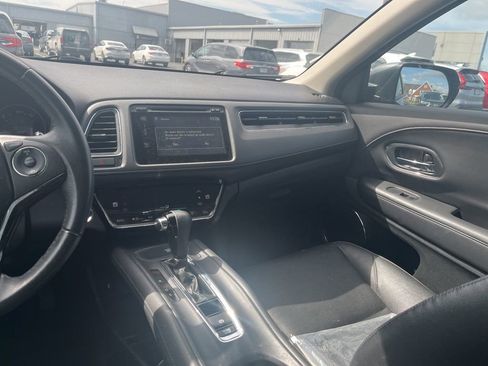 Used 2017 Honda HR-V EX-L image 26