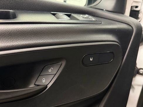 Used 2025 Mercedes-Benz Sprinter 2500 image 15