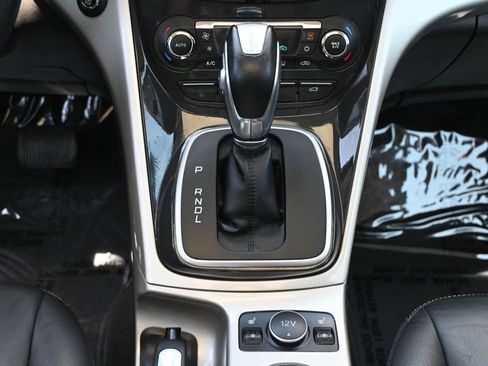 Used 2016 Ford C-MAX SEL w/ Equipment Group 302A FWD image 16