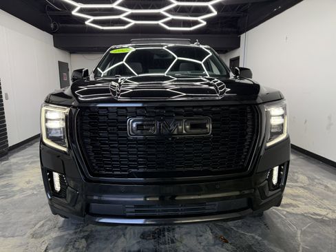 Used 2024 GMC Yukon XL Denali image 7