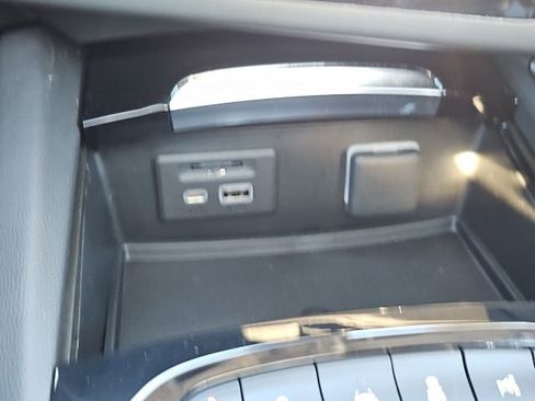 Used 2023 Buick Envision Avenir image 47