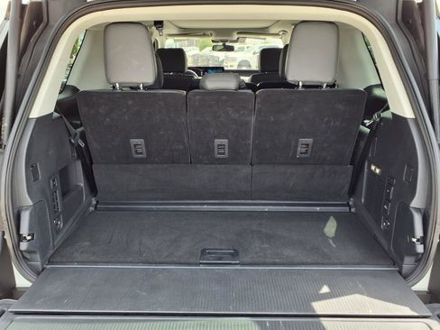 Used 2025 Ford Expedition Active image 7