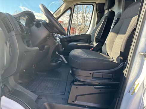 Used 2023 RAM ProMaster 2500 w/ Convenience Group image 14