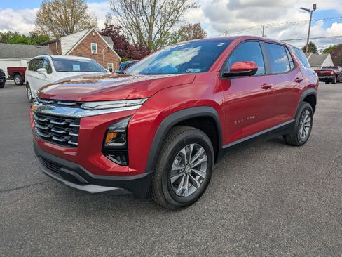 New 2026 Chevrolet Equinox LT w/ Convenience Package II AWD/4WD image 4