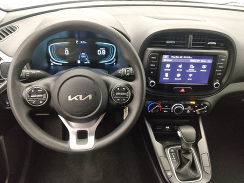 Used 2024 Kia Soul LX w/ Option Group 015 image 22