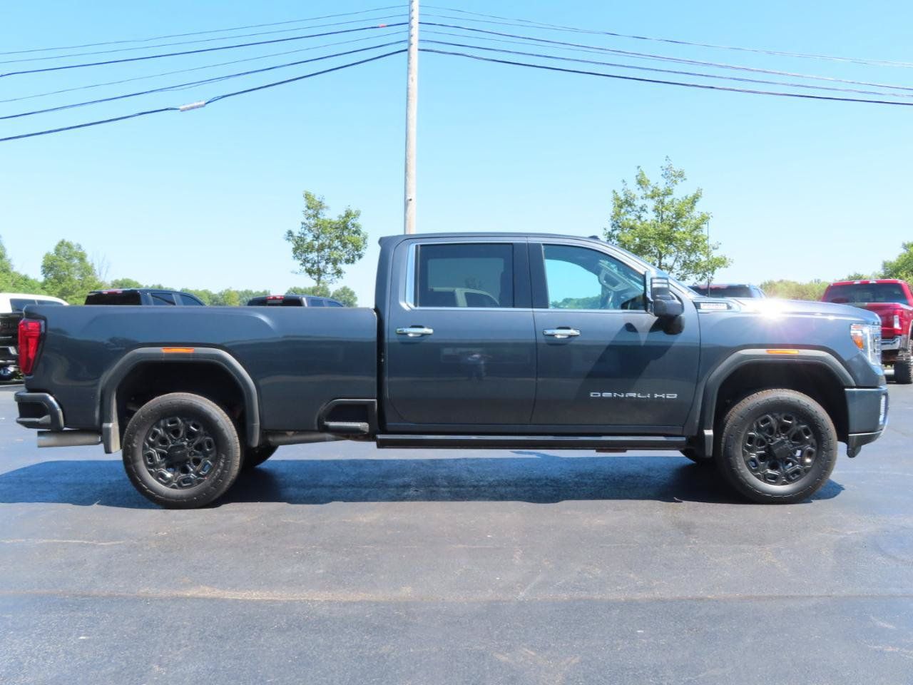 Used 2021 GMC Sierra 3500 Denali w/ Denali Ultimate Package AWD/4WD image 7