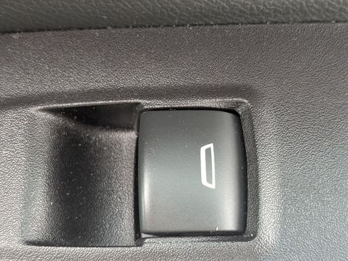 Used 2020 Chevrolet Equinox LT AWD/4WD image 30