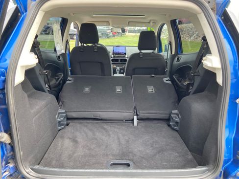 Used 2021 Ford EcoSport SE w/ SE Convenience Package FWD image 8