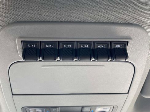 New 2025 Ford F550 4WD image 27