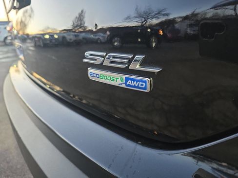 Used 2019 Ford Edge SEL w/ Equipment Group 201A image 24
