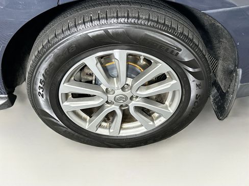 Used 2016 Nissan Pathfinder S image 11