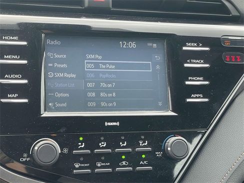 Used 2020 Toyota Camry LE image 20