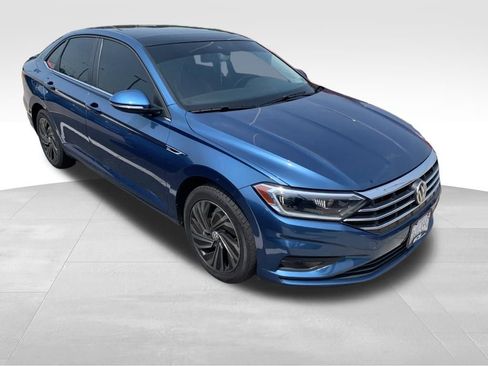 Used 2019 Volkswagen Jetta SEL Premium FWD image 9