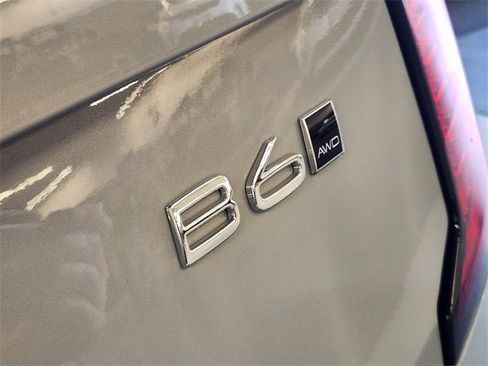 New 2025 Volvo XC90 B6 Core w/ Protection Package image 13