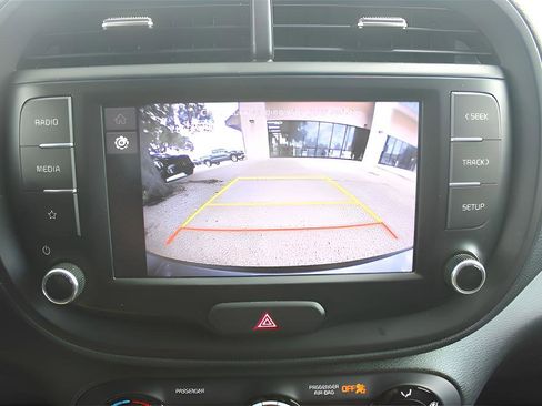 Used 2024 Kia Soul LX w/ Option Group 015 image 17