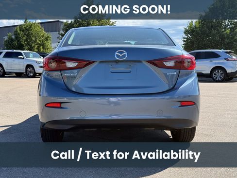 Used 2016 MAZDA MAZDA3 i Sport w/ Preferred Equipment Package FWD image 5