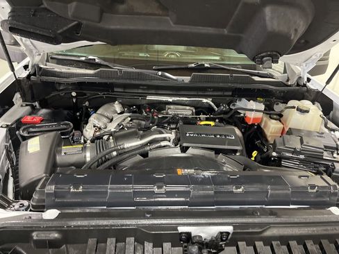 Used 2021 Chevrolet Silverado 3500 LTZ w/ LTZ Convenience Package image 32